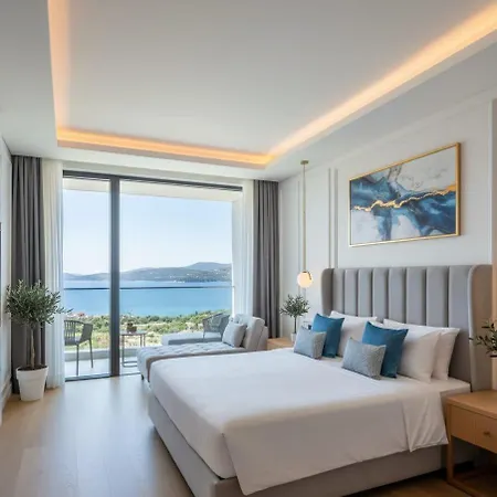 The Perla Hotel